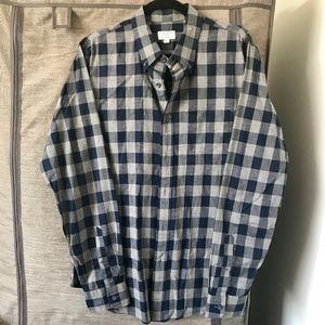 Club Monaco Men's size large shirt